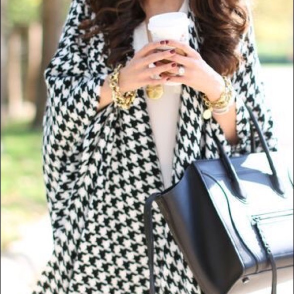 Bloomingdale’s Houndstooth Poncho - Picture 3 of 7